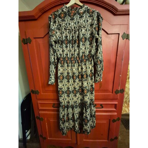 NSR Medium Gorgeous Boho Dress Long Dress Geometric Tired Ruffle Shoulder EUC - Picture 4 of 4